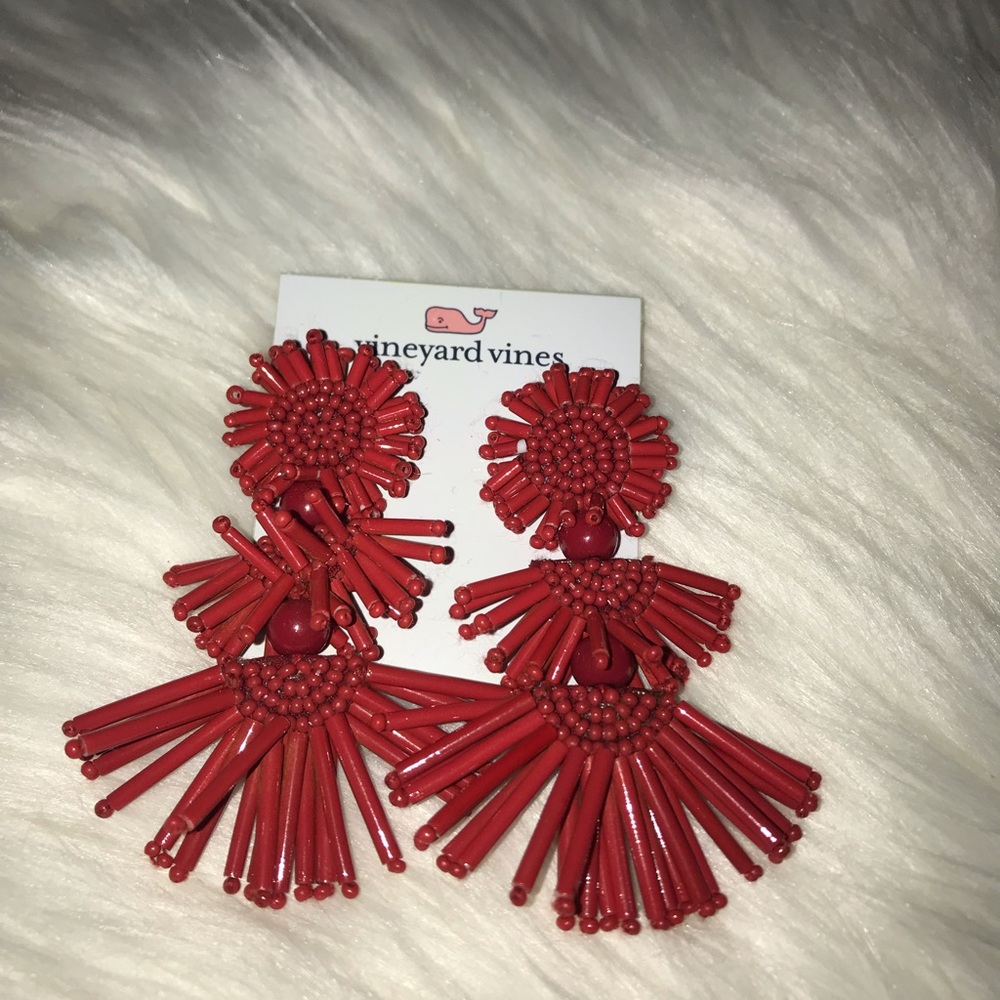 Vineyard vines/ earrings